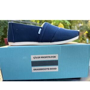 Toms Alpargata Canvas Shoes, Navy, Size 6.5